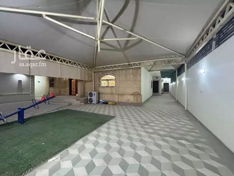 فيلا 9 غرف في النهضة 4