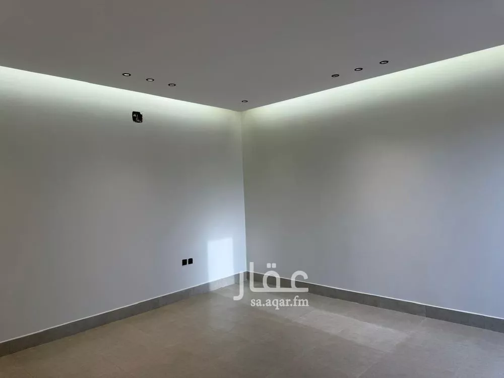 6 bedroom villa in Al Mahdiyyah 14