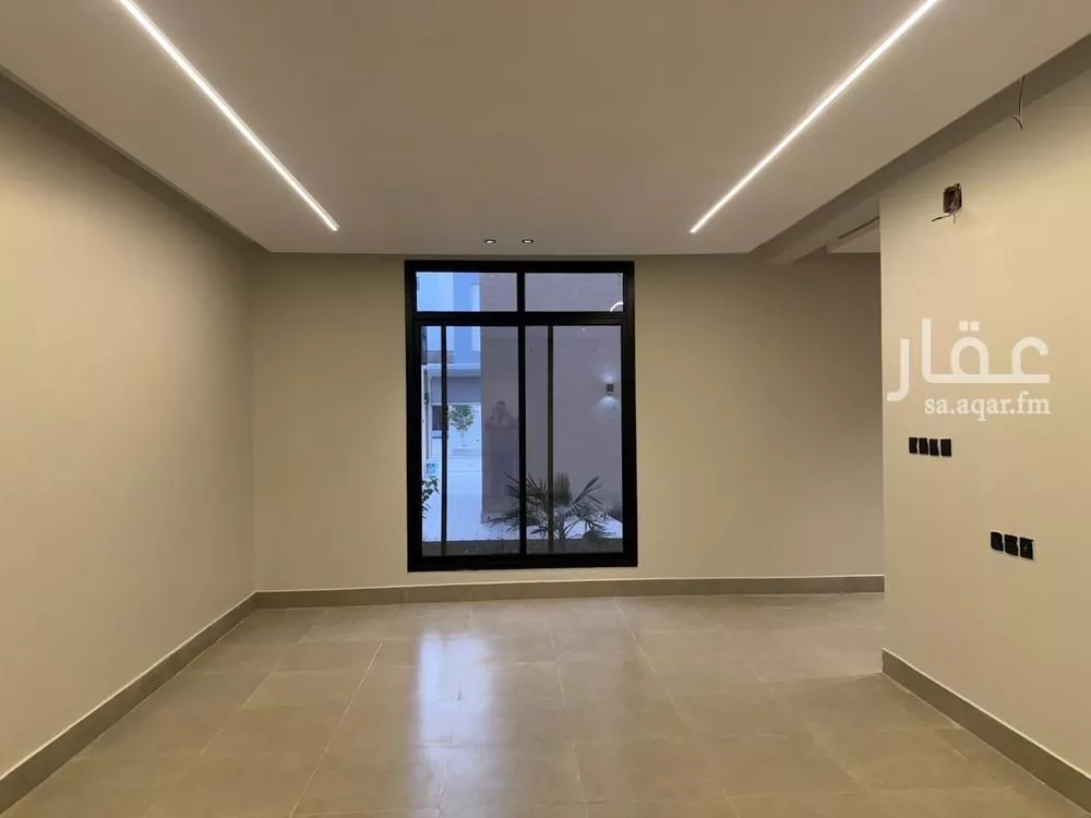 6 bedroom villa in Al Mahdiyyah 3
