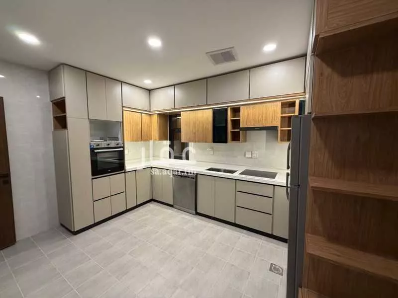 فيلا 3 غرف في الجنادرية 5