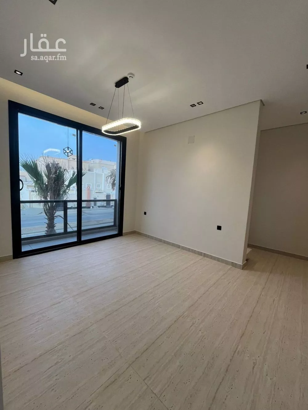 شقة 4 غرف في عكاظ 10