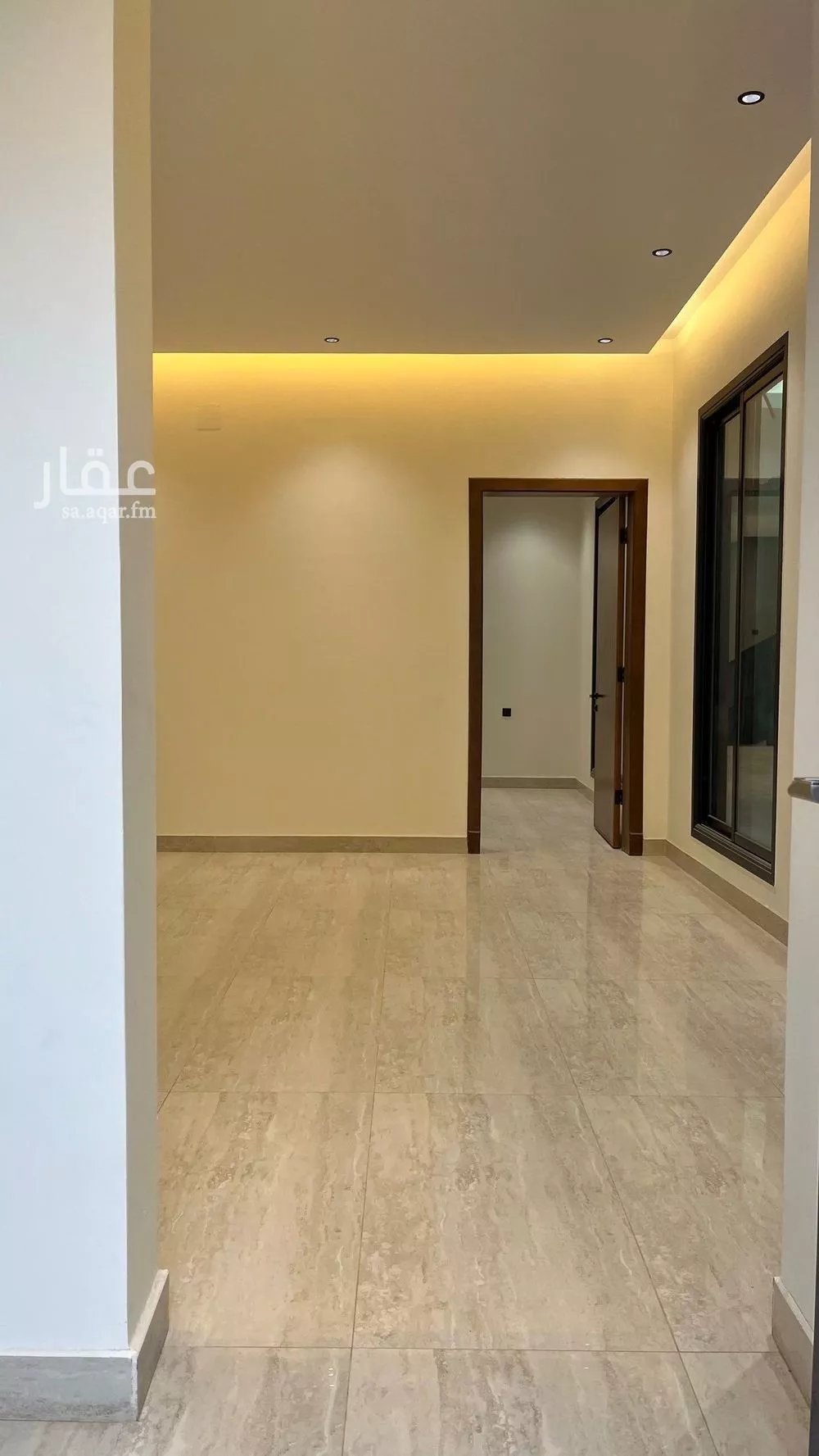 شقة 6 غرف في عكاظ 19