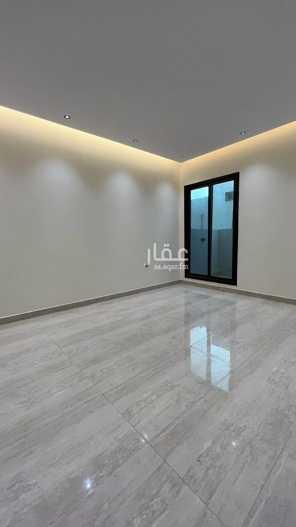 شقة 6 غرف في عكاظ 4