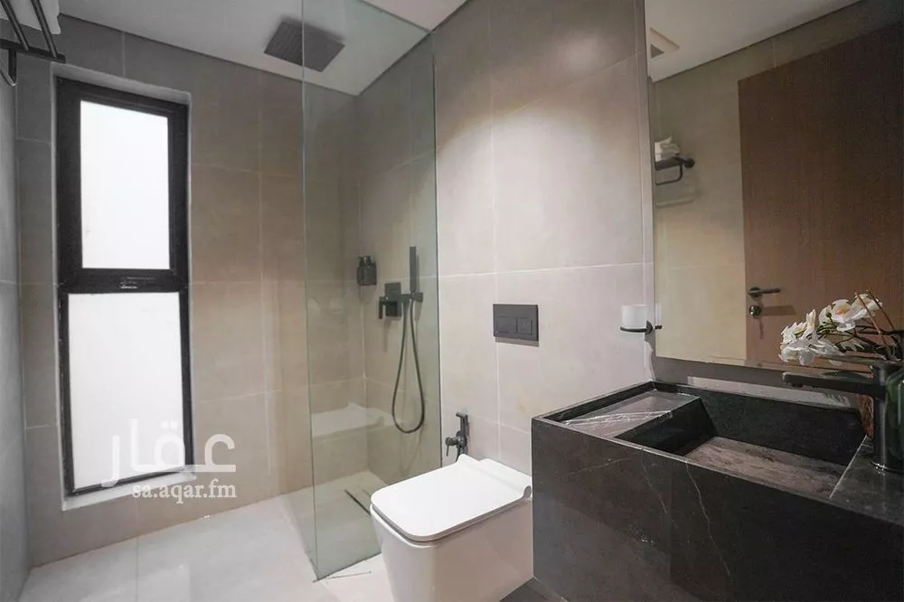 شقة 1 غرف في الملقا 7