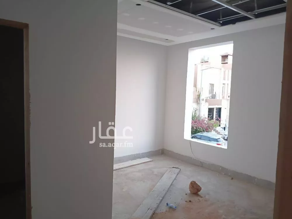 فيلا 4 غرف في ظهرة لبن 3