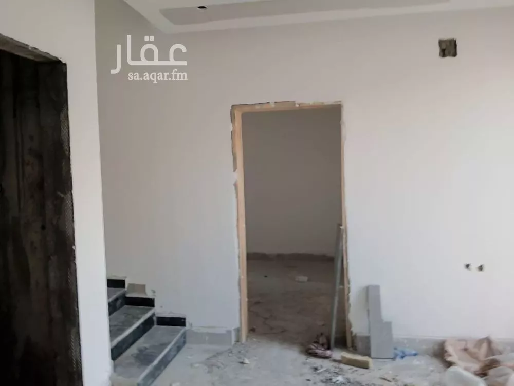 فيلا 4 غرف في ظهرة لبن 5