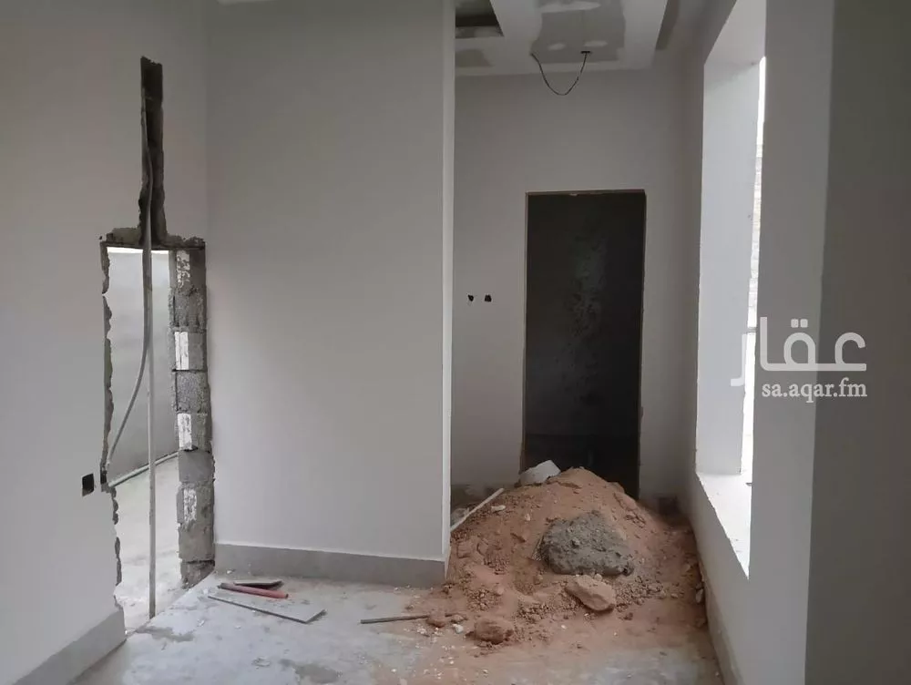 فيلا 4 غرف في ظهرة لبن 7