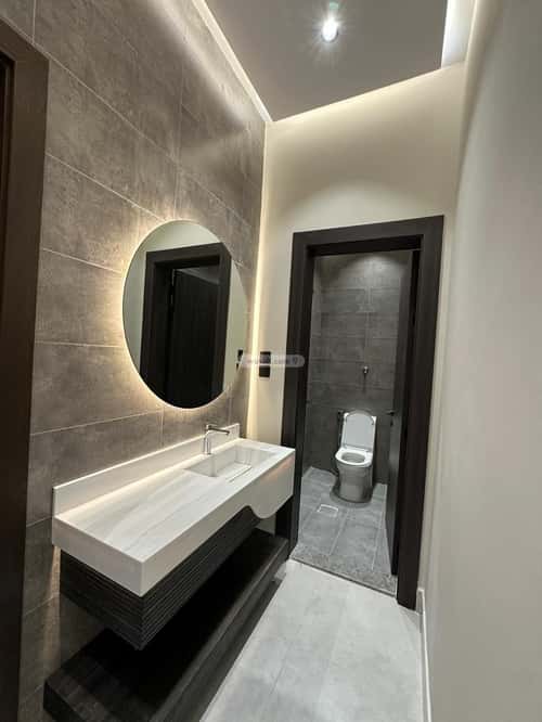 شقة  في الروضة 4