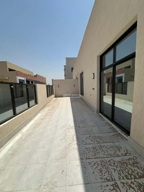 شقة  في الروضة 10