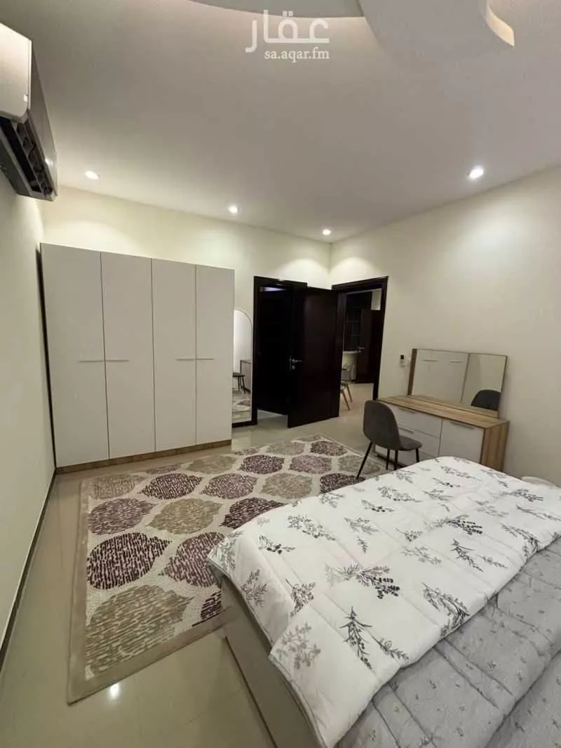 شقة 2 غرف في الملقا 10