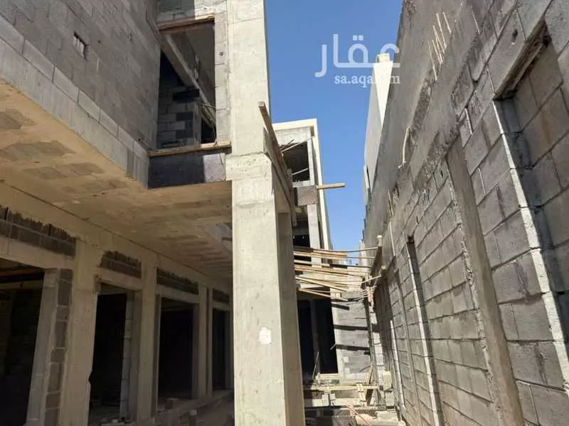 فيلا 5 غرف في الندى 4