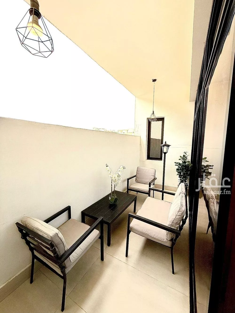 شقة 3 غرف في الملقا 5