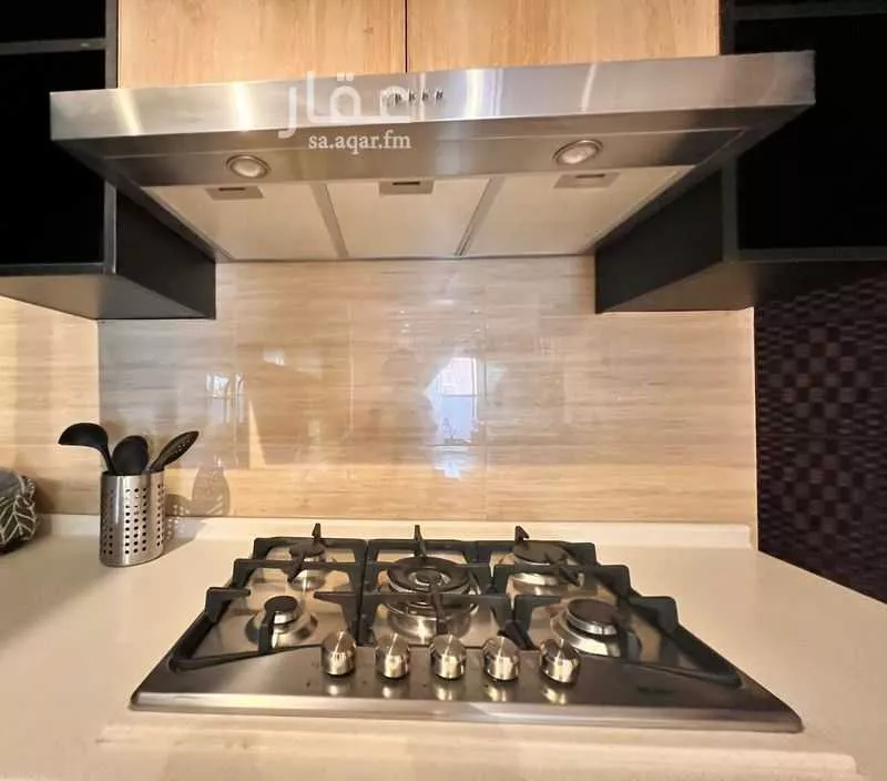 شقة 3 غرف في الملقا 6