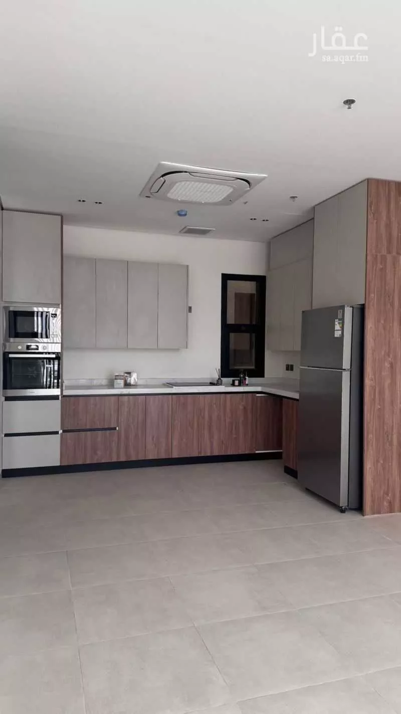 شقة 4 غرف في العارض 3