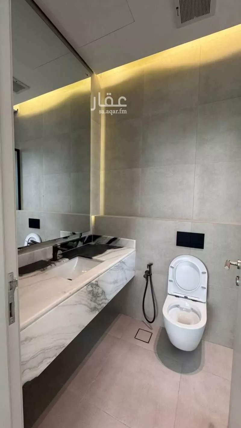 شقة 4 غرف في العارض 4