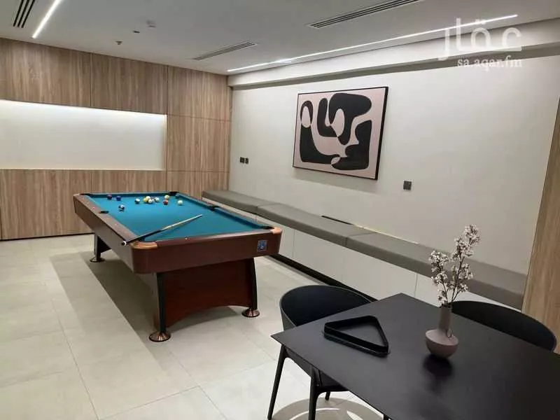 شقة 4 غرف في العارض 5