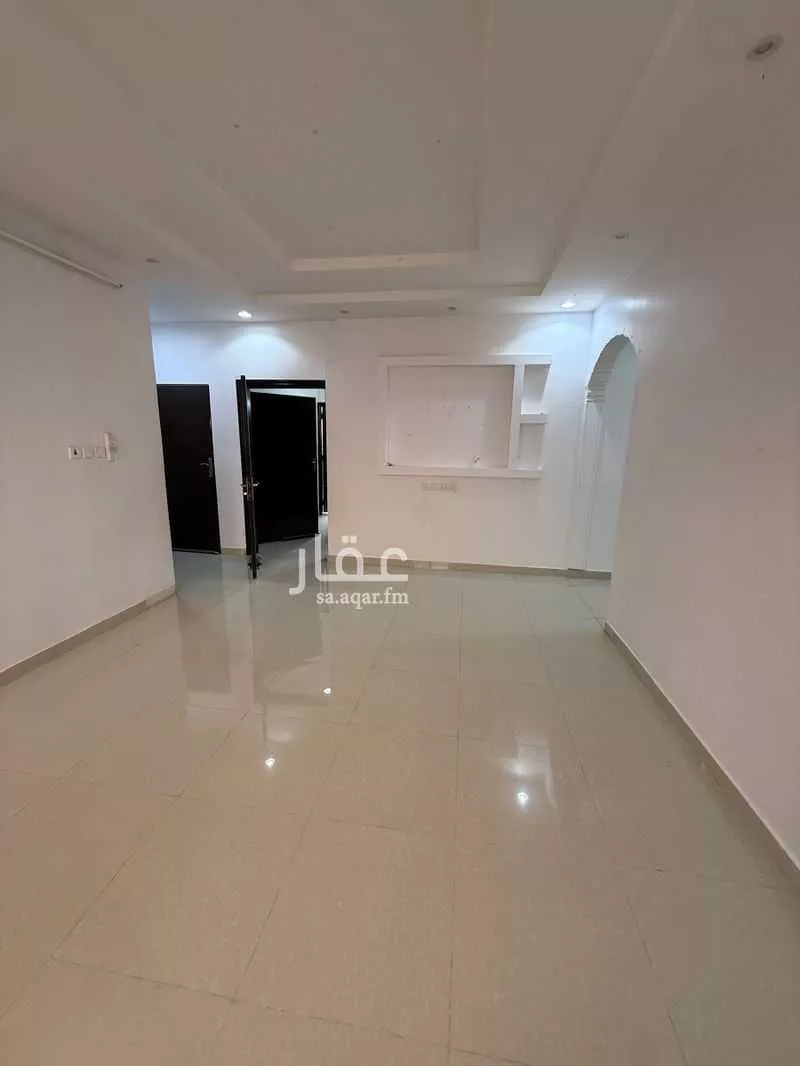 شقة 2 غرف في الشرق 10