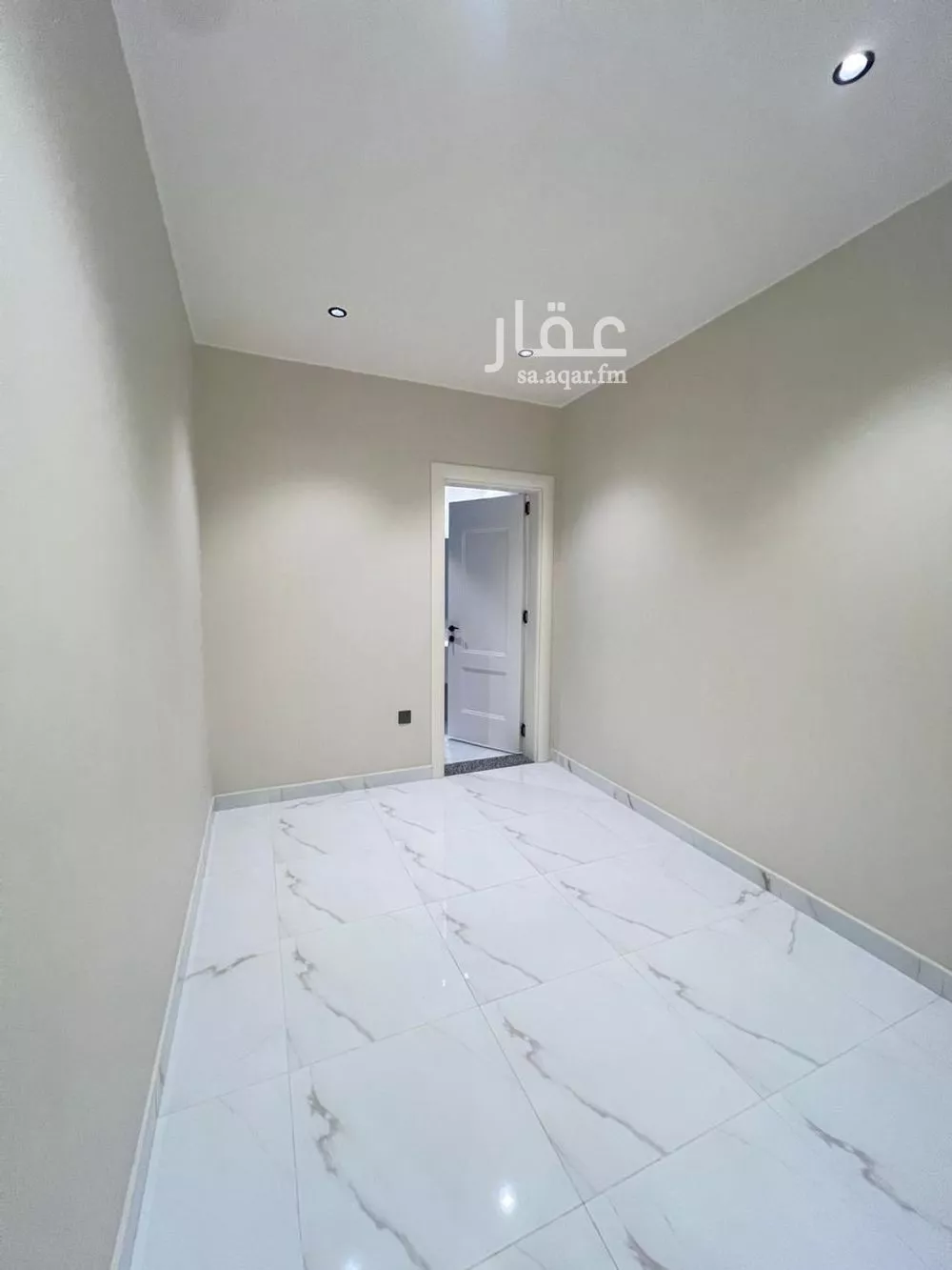 شقة 5 غرف في الريان 16