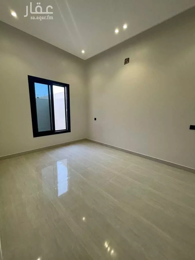 دور 4 غرف في السويدي 12