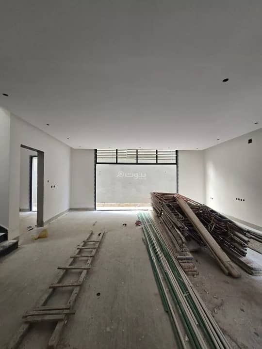 5 bedroom villa in Granada, Riyadh 5