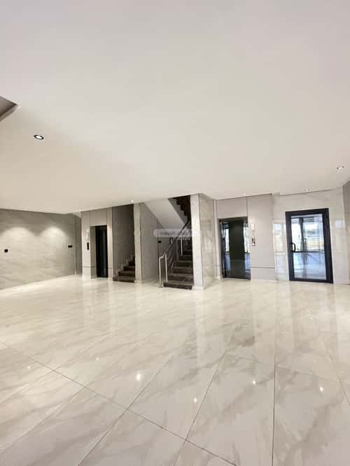 شقة 5 غرف في الملك فهد 13