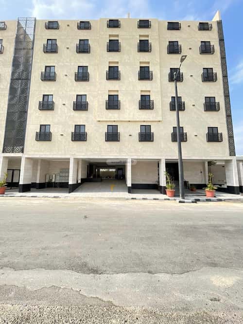 شقة 5 غرف في الملك فهد 4