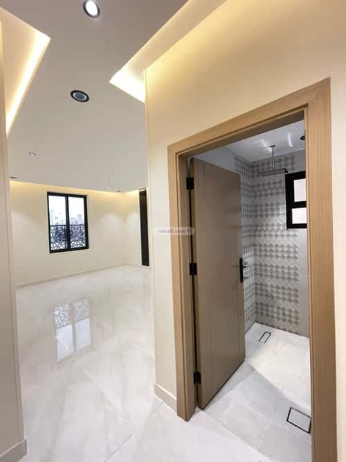 شقة 5 غرف في الملك فهد 10