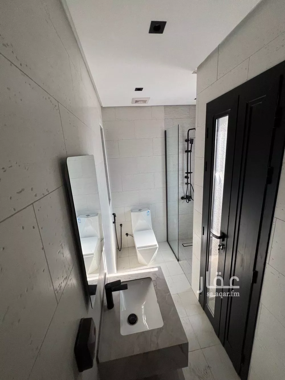 شقة 3 غرف في الحمرا 4