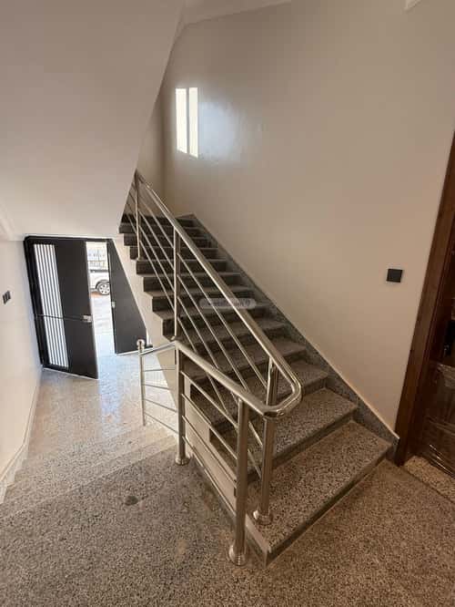 شقة 5 غرف في الرانوناء 7