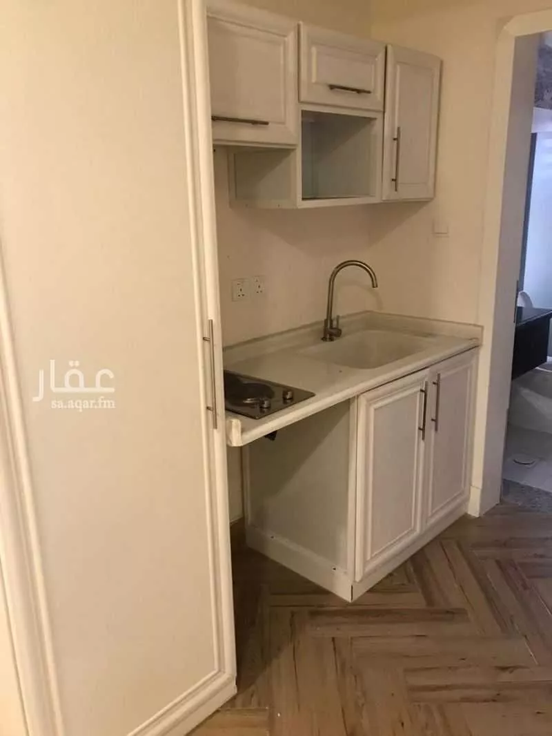 شقة 1 غرف في العليا 4