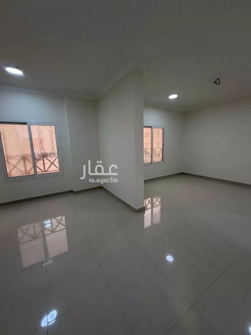 شقة 3 غرف في الحمرا 7