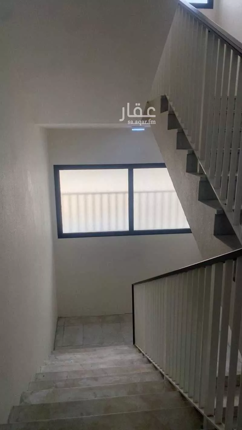 عمارة 232 م² في الثقبة 3