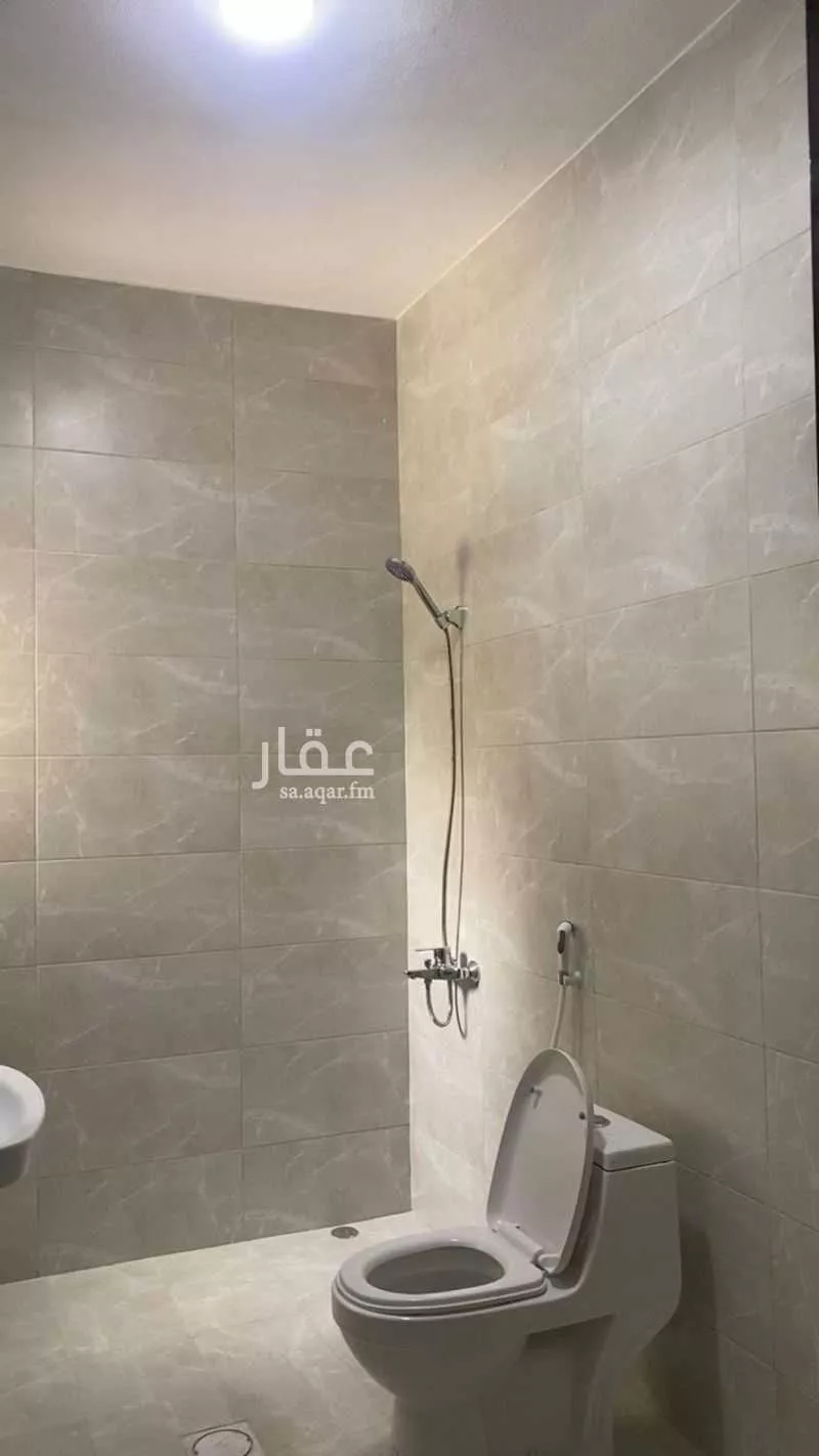 عمارة 232 م² في الثقبة 5