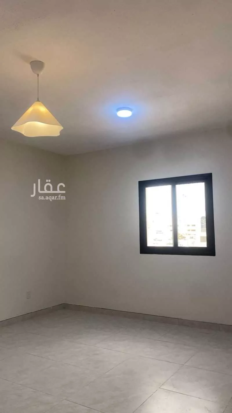 عمارة 232 م² في الثقبة 6