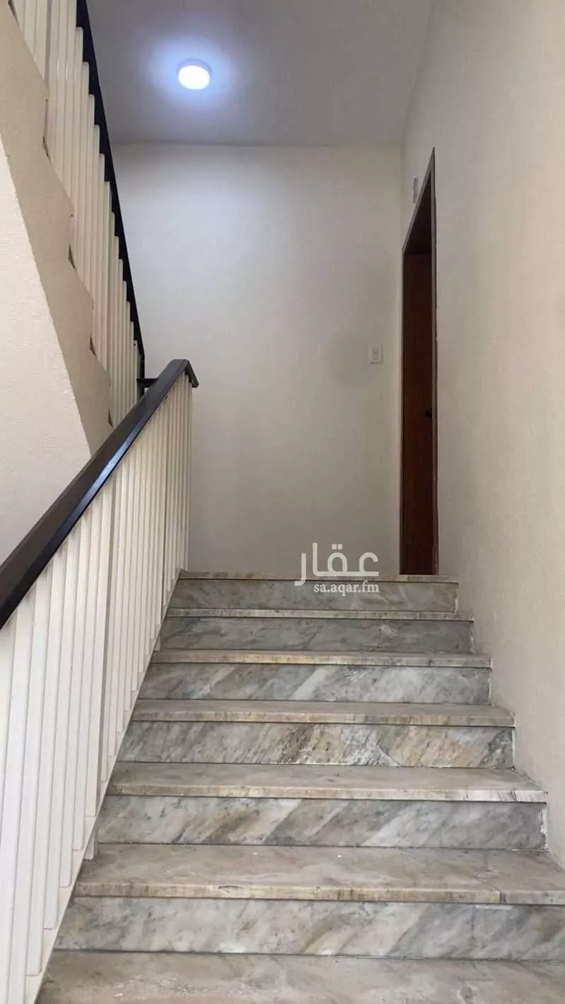 عمارة 232 م² في الثقبة 7