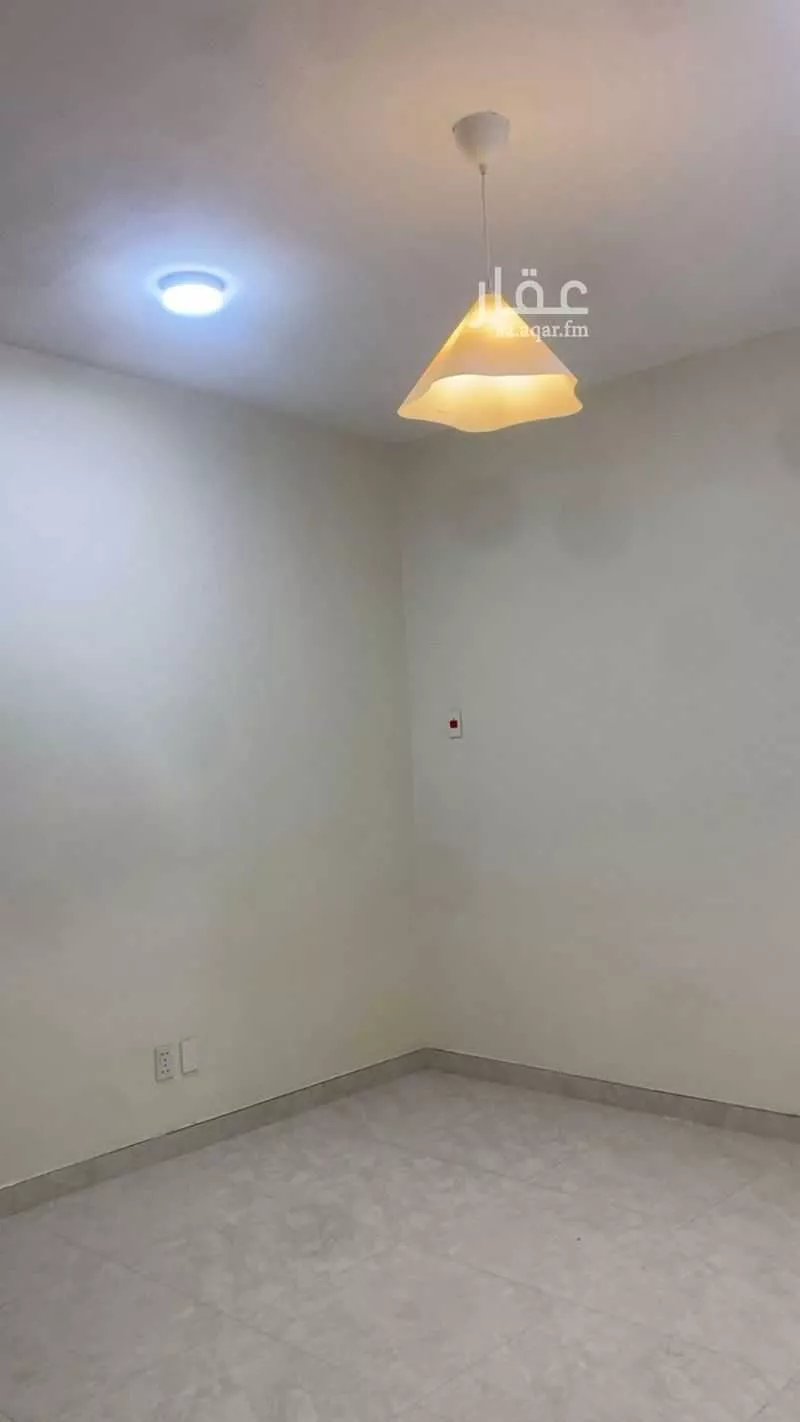 عمارة 232 م² في الثقبة 8