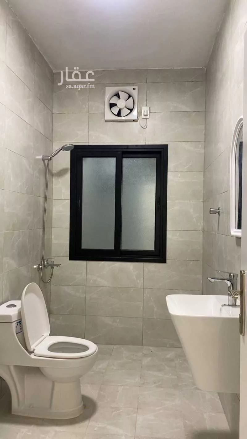 عمارة 302 م² في الخبر الشمالية 4