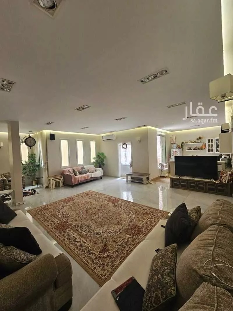 فيلا 12 غرف في الروابي 13