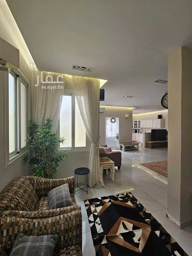 فيلا 12 غرف في الروابي 16