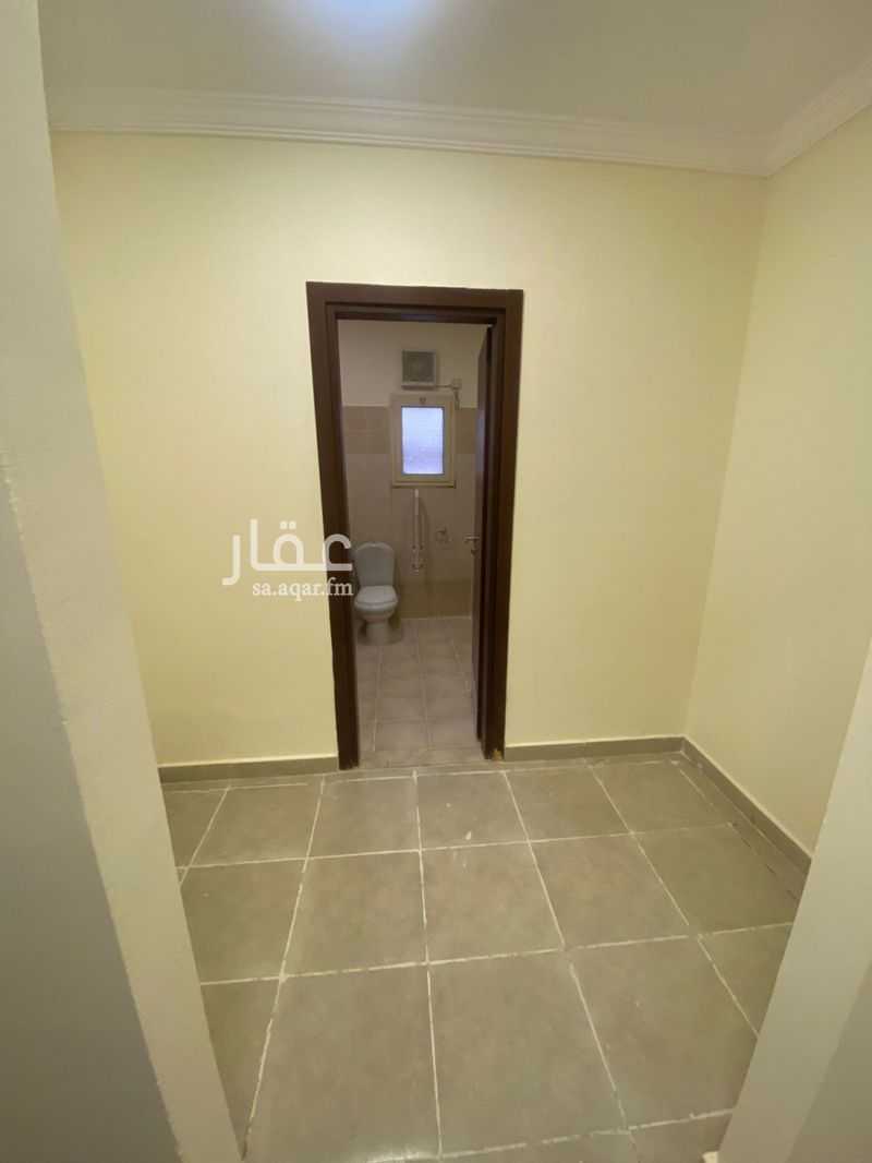 4 bedroom villa in Al Gharbiyah, Jeddah 9