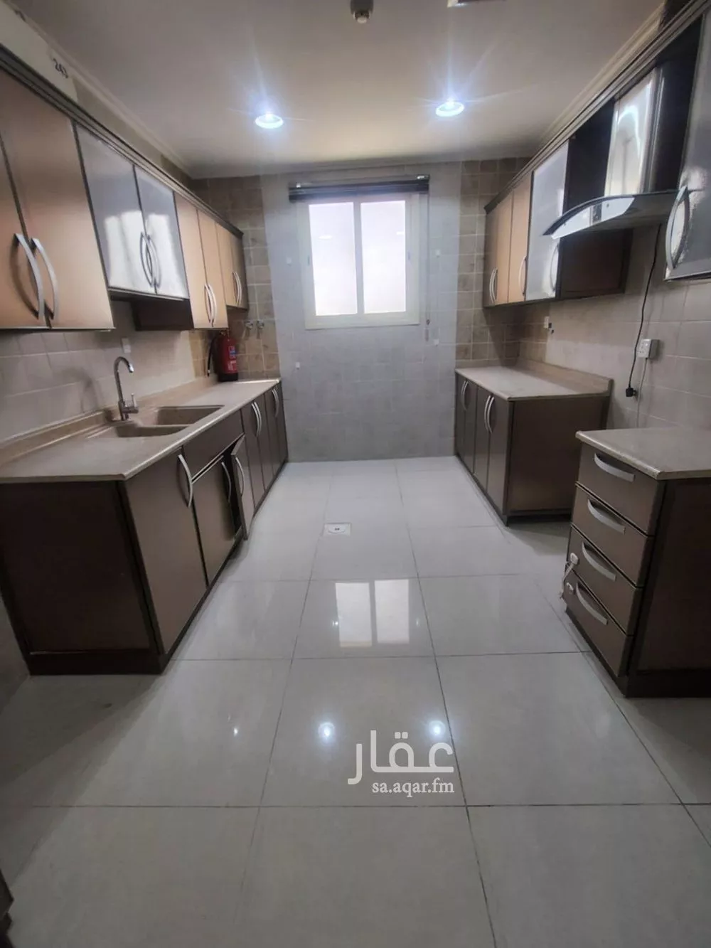 شقة 4 غرف في الدانة الشمالية 4