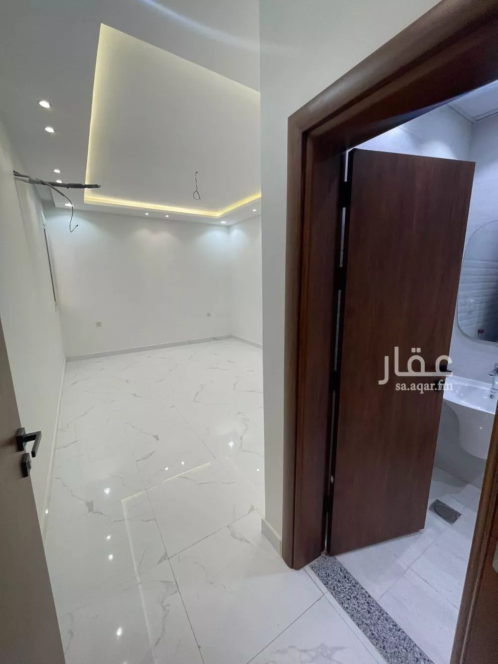 6 bedroom floor in Al Matar 3