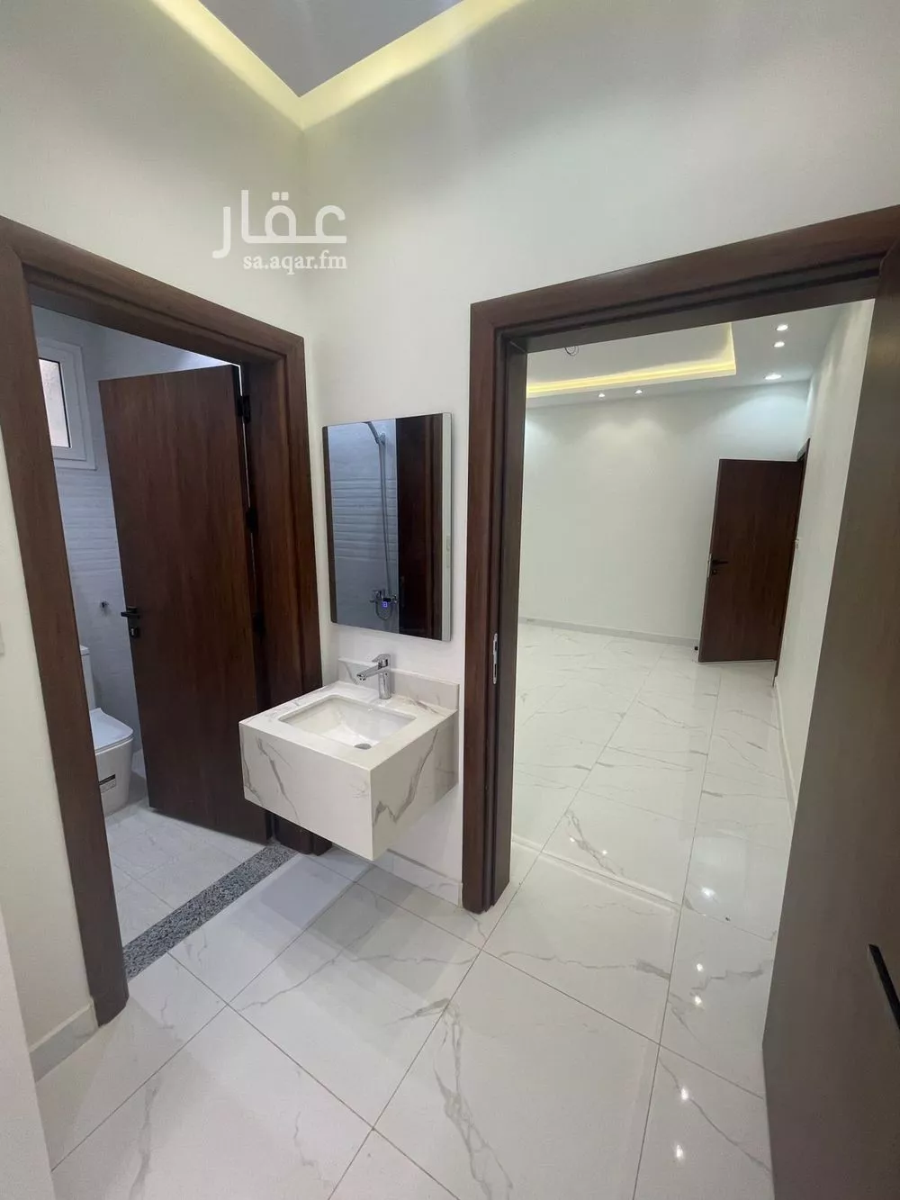 6 bedroom floor in Al Matar 5