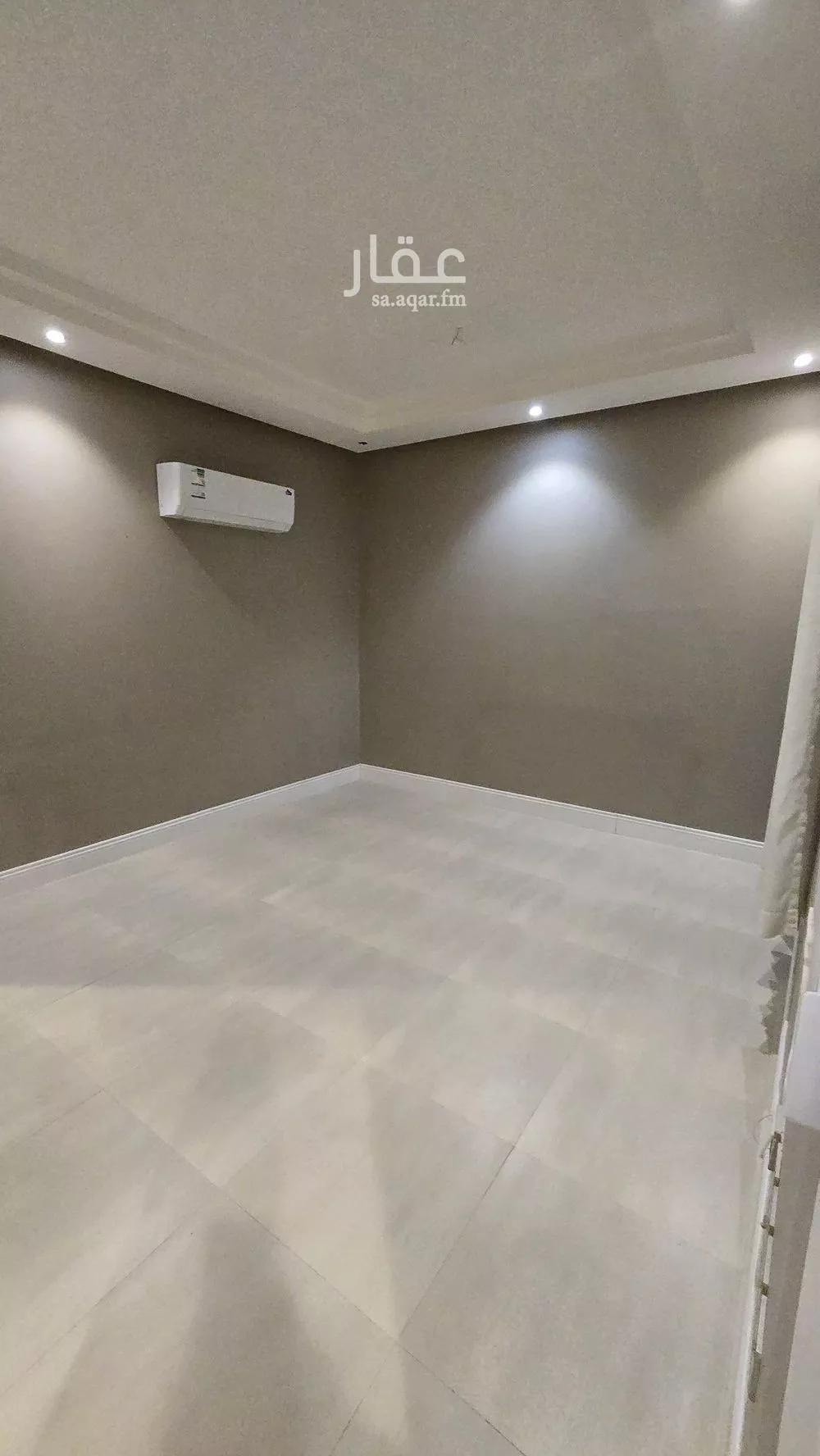 شقة 3 غرف في الملقا 3