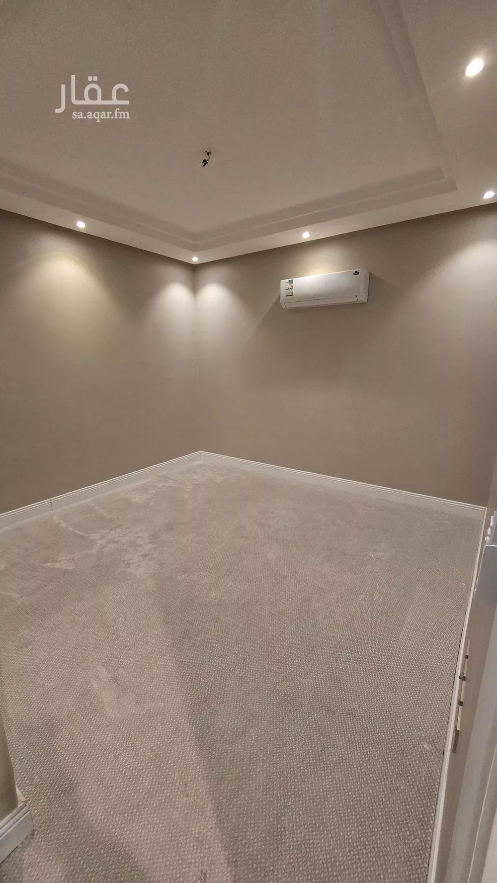 شقة 3 غرف في الملقا 6