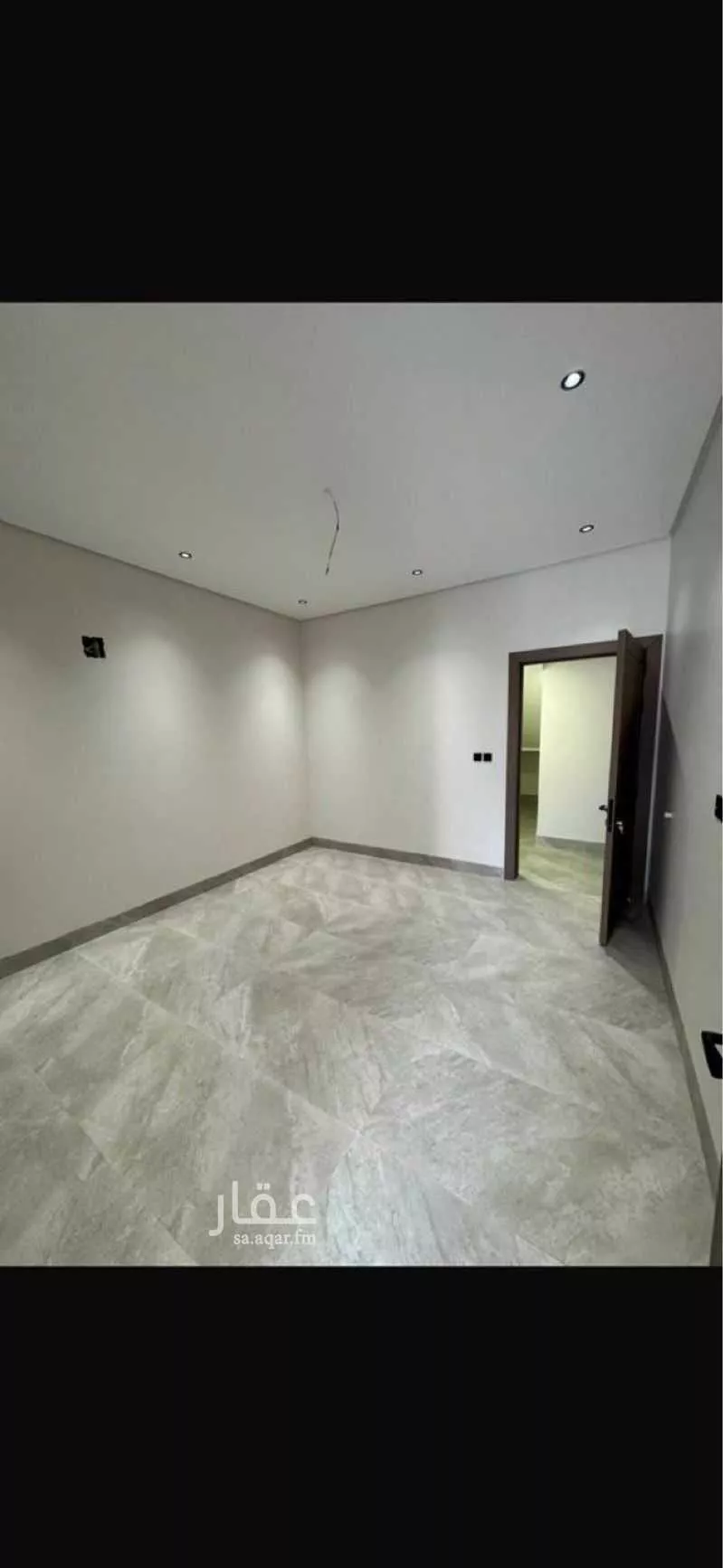 فيلا 6 غرف في الشرق 11