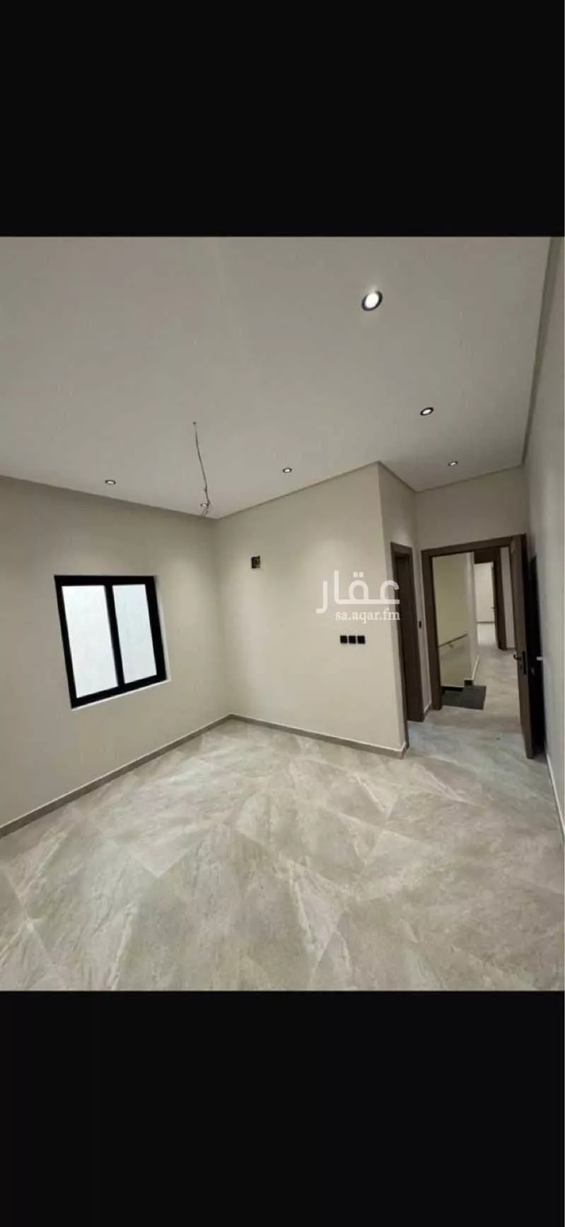 فيلا 6 غرف في الشرق 7