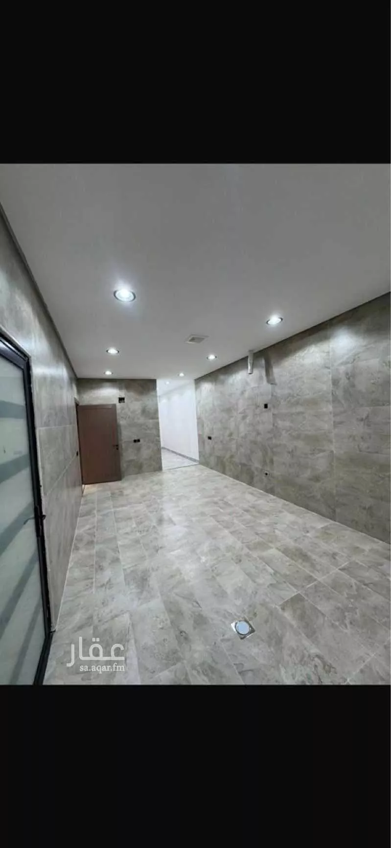 فيلا 6 غرف في الشرق 10