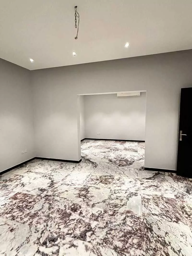 شقة 5 غرف في أبوبريقاء 8