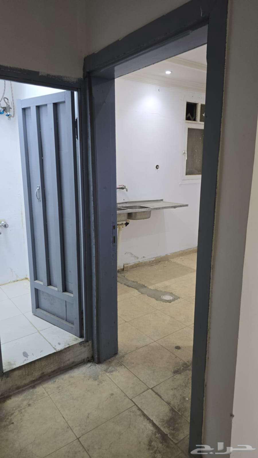 4 bedroom apartment in Al Uraija Al Gharbiyah 5